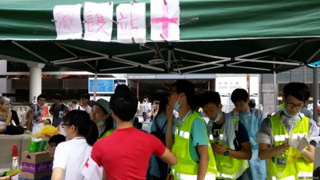 近距離接觸香港「佔中」示威者（BBC中文網記者蕭爾拍攝照片）