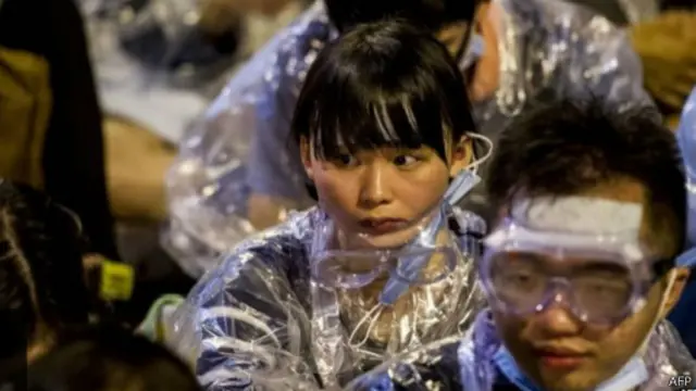 يقول المتظاهرون إنهم على استعداد لتحمل الاشتباكات مع الشرطة من أجل قضيتهم