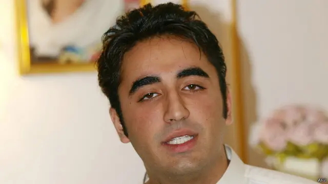 بلاول بھٹو اپنی تعلیم مکمل کرنے کے بعد ان دنوں عملی سیاست میں سرگرم ہیں