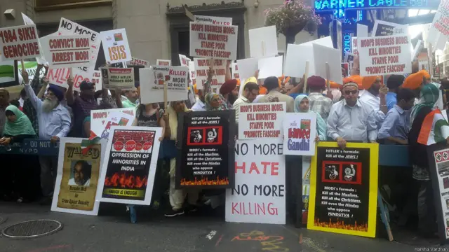 नरेंद्र मोदी का विरोध प्रदर्शन