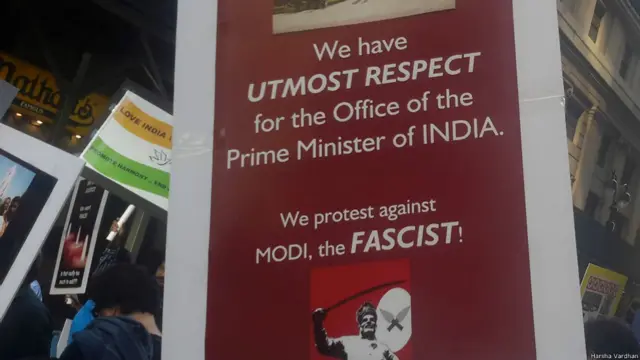 नरेंद्र मोदी का विरोध प्रदर्शन