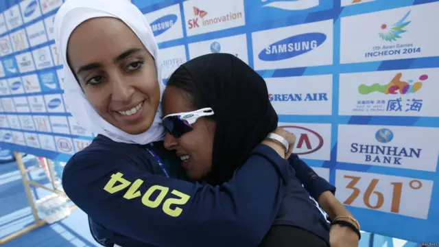 एशियाई खेलों में हिजाब में महिला खिलाड़ी