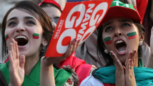  پاکستان میں جلسے جلوس ہمیشہ ہی سیاسی عمل کا اہم حصہ رہے ہیں