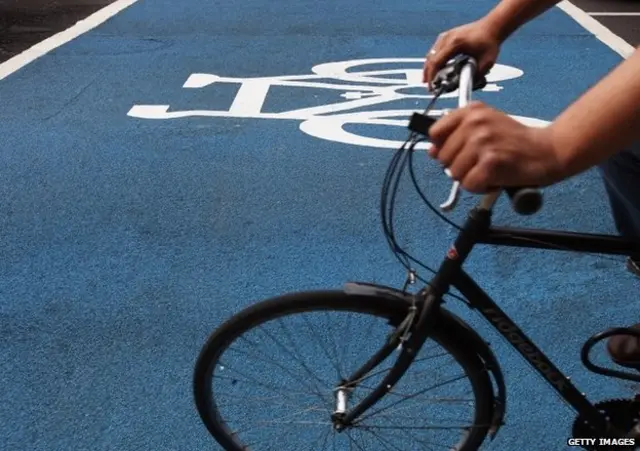 伦敦构思扩建专供自行车使用的超级车道