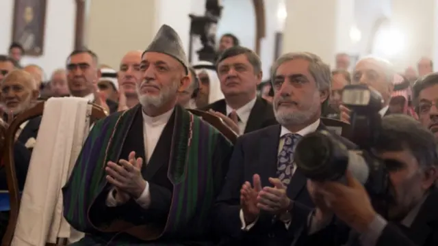 د اشرف غني اوږدې وینا ته حاضرو خلکو چکچکې وکړې.