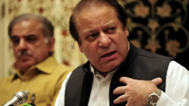 یاد رہے کہ وزیر اعظم نواز شریف نے پارلیمنٹ کے اجلاس میں کہا تھا کہ حکومت نے فوج کو نہ تو مذاکرات کے لیے نہ تو کوئی ٹاسک دیا ہے اور نہ ہی فوجی قیادت نے ایسا کردار حکومت سے مانگا ہے