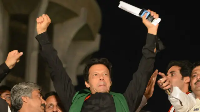  لاہور میں تحریک انصاف کے جسلے کو تاریخی قرار دیا جا رہا ہے