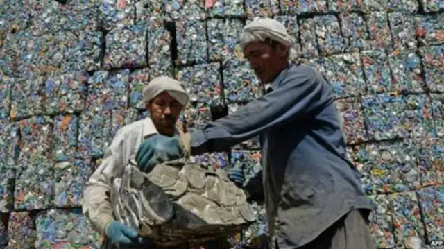 د نوي ولسمشر دنده به افغانانو ته د کاري زمینو برابرول وي