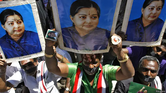 जयललिता के पक्ष में प्रदर्शन