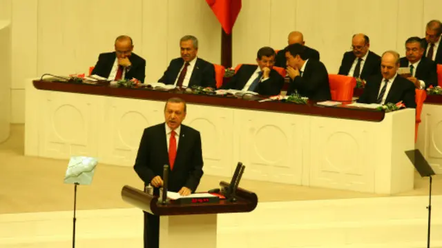 اردوغان يريد من البرلمان السماح لتركيا بتكثيف جهودها ضد تنظيم "الدولة الإسلامية"