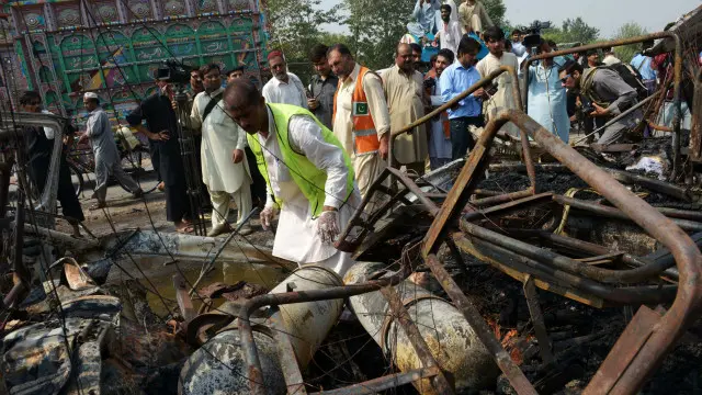 خیبر پختونخوا میں ماضی میں بھی سرکاری ملازمین کی بسیں بم حملوں کا نشانہ بنتی رہی ہیں