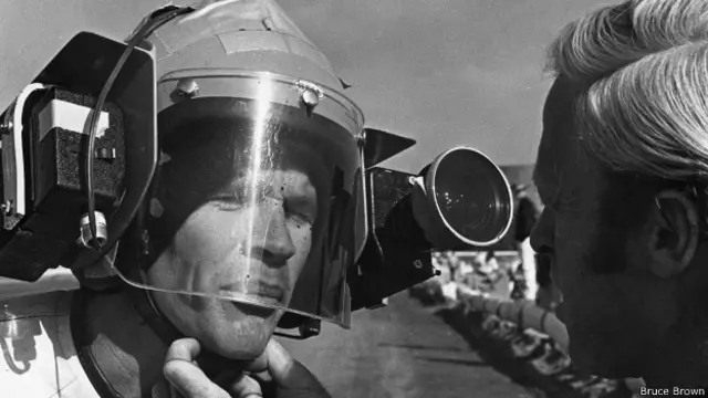 Los equipos de hace 40 años erán más voluminosos, como se observa en la filmación de la película "On Any Sunday" en 1971.