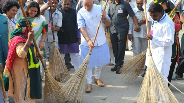 नरेंद्र मोदी