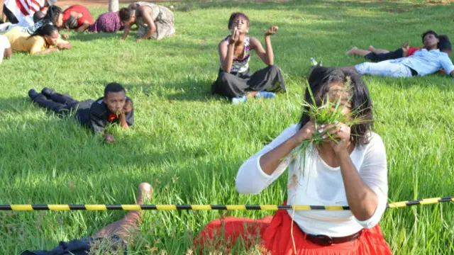 Lesego Daniel avait fait la une de la presse après avoir invité ses fidèles à brouter de l’herbe pour prouver leur foi.