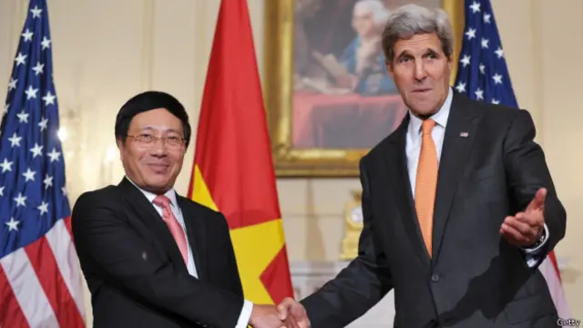 Джон Керри и Фам Бинь Минь