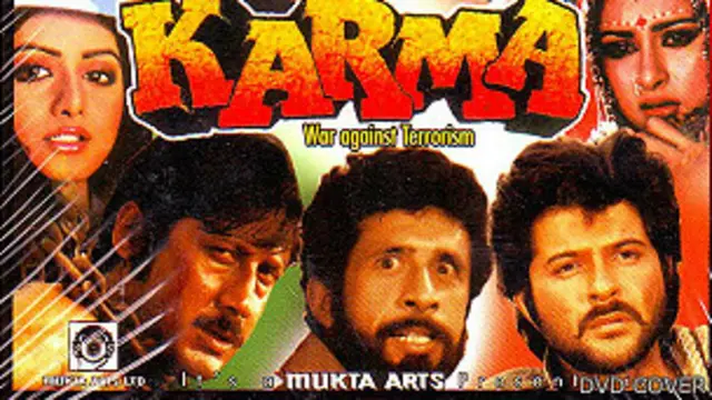 नसीर कहते हैं कि 'कर्मा' में दिलीप कुमार का काम भी अच्छा नहीं है.