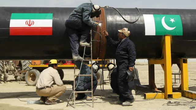 پاک ایران گیس پائپ لائن منصوبے کے تحت پائپ لائن بچھانے پر کوئی خاص پیش رفت نہیں ہو سکی ہے