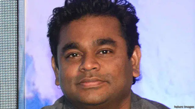 இந்தப் படம் மத உணர்வுகளைப் புண்படுத்துவதால், படத்தில் சம்பந்தப்பட்ட அனைவர் மீதும் ஃபத்வா விதிக்கப்பட்டிருப்பதாக ரஸா அகாதெமி கூறுகிறது.