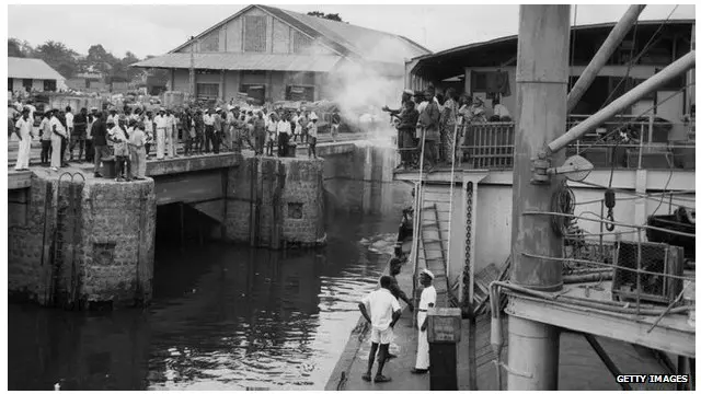 کینشاسا در سال ۱۹۵۵؛ پژوهشگران می‌گویند که در آن زمان، اچ‌آی‌وی در حال انتقال از این شهر به مناطق اطراف بود