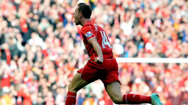 Pemain tengah Jordan Henderson, yang dipercaya sebagai kapten semenjak Gerrard cidera, tampil luar biasa dan mampu menyumbang dua gol dalam laga melawan Burnley dan Manchester City.