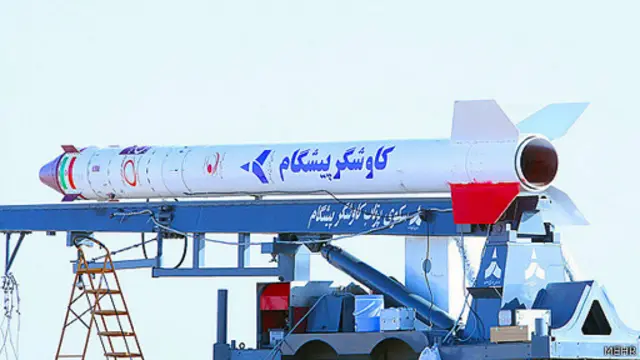 در سالهای ۱۳۸۷ و ۱۳۹۱ در حالی که دولتمردان آقای احمدی نژاد از موفقیتهای روز افزون ایران در فضا حرف میزدنند، دو نقطه مداری از سه نقطه از دسترس ایران خارج شد