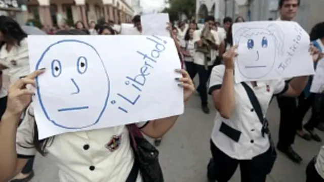 En México se han realizado protestas exigiendo el regreso de los estudiantes. Foto Getty Images.