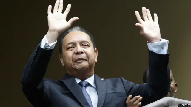 اتهم دوفالييه بالفساد وانتهاكات حقوق الإنسان والممارسات القمعية اثناء فترة حكمه.