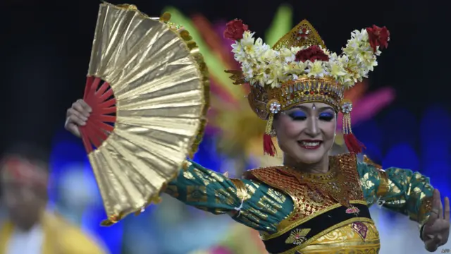  ایشیئن گیمز کے دوران 14 عالمی اور 27 ایشئین ریکارڈ بنے۔
