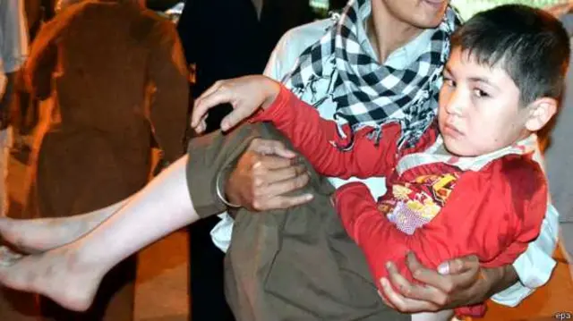 په ټپیانو کې ماشومان او مېرمنې هم دي. 