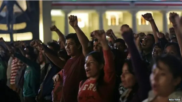 وكان الطلبة المفقودين يشاركون في احتجاج على التمييز في العمل ضد معلمي المناطق الريفية.