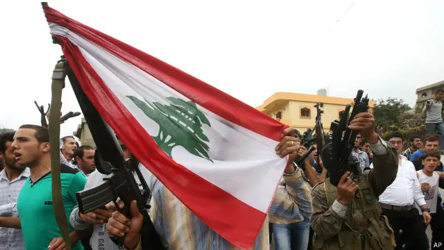 تنشها در عرسال از ماه گذشته میلادی بعد از حمله ارتش لبنان به پیکارجویان بالا گرفت.