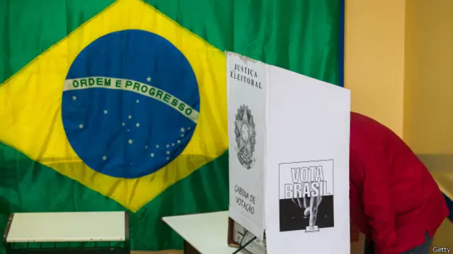 Lula vota en Sao Bernardo do Campo