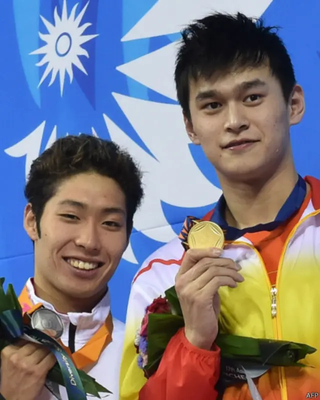 中国泳将孙杨（右）：日本国歌很难听