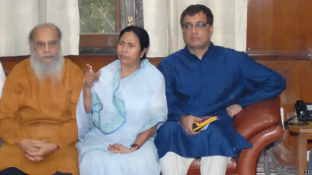 पश्चिम बंगाल की मुख्यमंत्री ममता बनर्जी के साथ डेरेक ओ ब्रायन