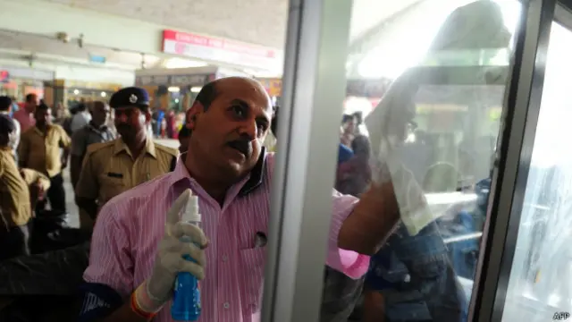 بھارت میں اس وقت ملک گیر سطح پر صفائی کی مہم چل رہی ہے