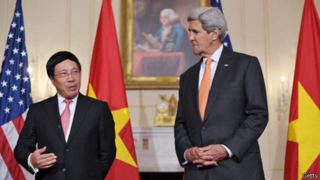 Bộ trưởng Ngoại giao Phạm Bình Minh đã đến thăm và có cuộc gặp gỡ với Ngoại trưởng Hoa Kỳ John Kerry tại Bộ Ngoại giao Mỹ, ngày 2/10/2014.