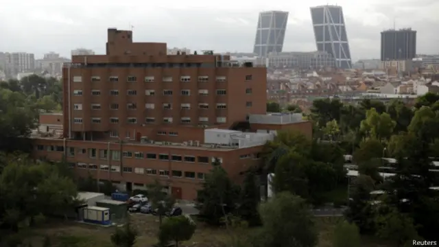بیمارستان کارلوس سوم در مادرید، محل درمان مبتلایان به ابولا