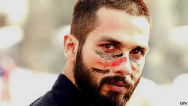 تدور أحداث الفيلم في إقليم كشمير الواقع تحت سيطرة الهند