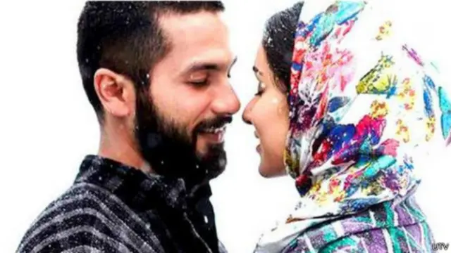 شاهد كابور وشرادا كابور يلعبان دورين بارزين في فيلم حيدر