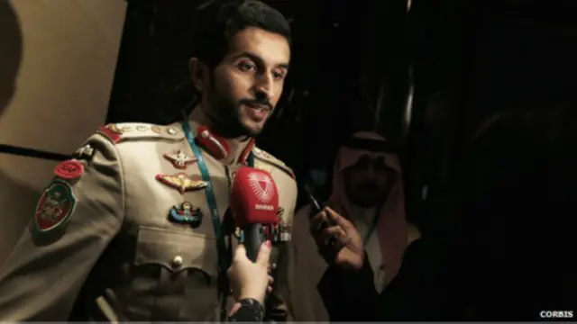 القضاء البريطاني أسقط أخيرا حصانة الأمير ناصر، نجل ملك البحرين، بشأن مزاعم ضلوعه في تعذيب معارضين.