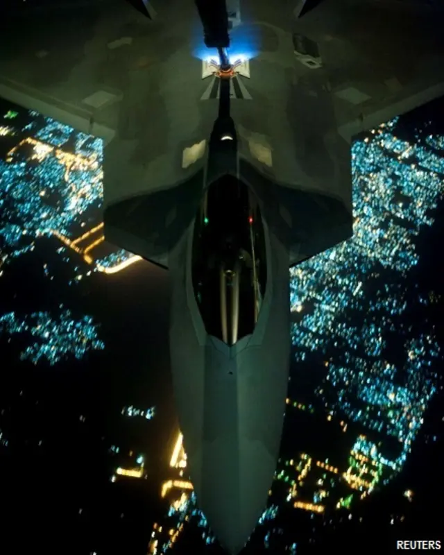 विज्ञान एवं तकनीक की दुनिया से जुड़ी तस्वीरें