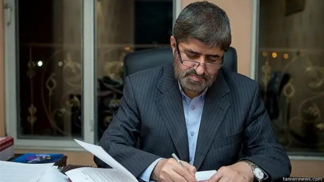 آقای مطهری در نامهاش به رئیس جمهوری ایران از عملکرد دولت او در زمینه احقاق حقوق مردم انتقاد کرده است