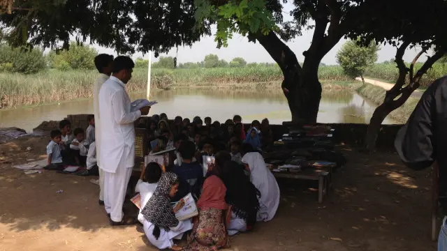 پاکستان کے بہت سے تعلیمی ادارے بنیادی سہولیات سے ہی محروم ہیں