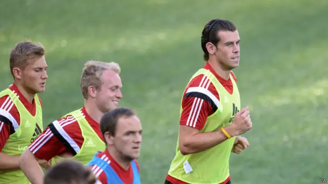 Bale berusaha meloloskan timnas Wales yang sudah setengah abad absen dari turnamen besar.