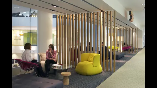 Obras premiadas vão desde sedes de administração municipal com cafés e biblioteca até sede de start-ups