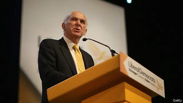 《金融时报》刊登英国前商务大臣文斯·凯布尔(Vince Cable)的署名文章，敦促英国政府不要为了教条牺牲塔塔。