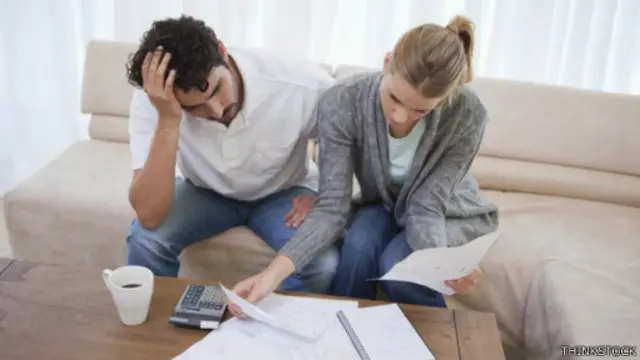 التقديرات تشير إلى أن نحو 2.9 مليون شخص في بريطانيا يعانون من الديون المتعثرة