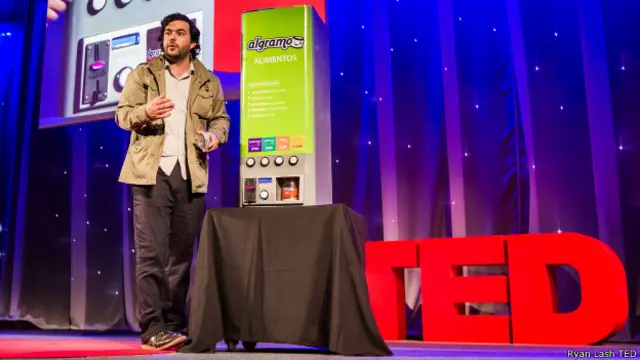 Jose Moller e seu invento (Ryan Lash/TED)