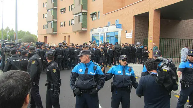 Prédio onde vive Teresa Romero (BBC)