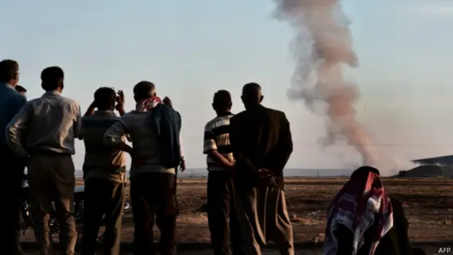 Жители Кобане